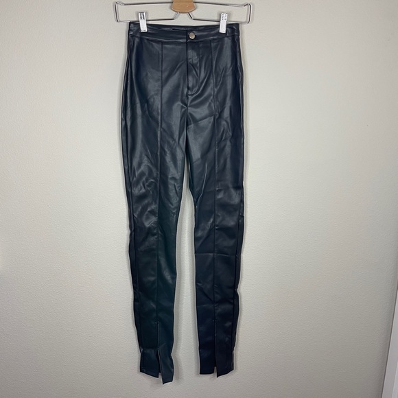 Forever 21 Faux Leather Pants Size XS - Picture 3 of 11